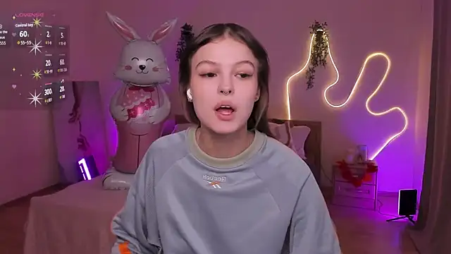 Lisa Blossom online show from April 2026 06:02:02 AM