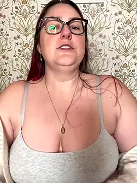 Snapshot of Lacey-BBW chatting on September 2025 08:25:01 PM Lacey-BBW online show from September 2025 08:25:01 PM