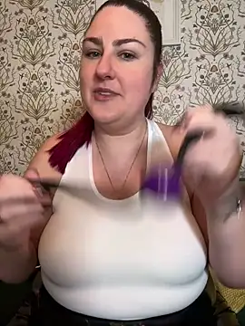 Snapshot of Lacey-BBW chatting on October 2025 10:42:01 PM Lacey-BBW online show from October 2025 10:42:01 PM