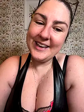 Snapshot of Lacey-BBW chatting on October 2025 09:26:02 PM Lacey-BBW online show from October 2025 09:26:02 PM