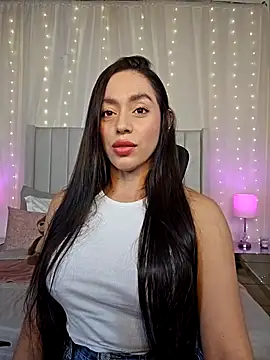 Snapshot of AriadnaTaylor chatting on November 2025 05:46:02 PM AriadnaTaylor online show from November 2025 05:46:02 PM