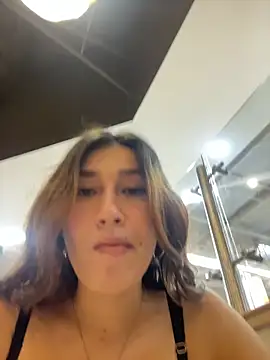 Isa Villamarin online show from October 2025 02:14:02 PM