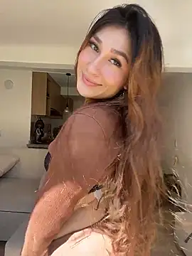 Isa Villamarin online show from October 2025 02:48:01 PM