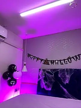 Leo Savage  online show from October 2025 03:16:02 AM