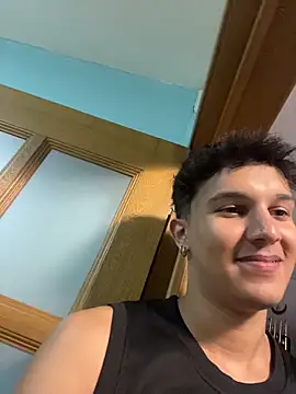 Leo Savage  online show from April 2026 03:36:02 AM