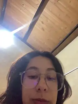 Kateriin2 online show from April 2026 06:19:01 PM