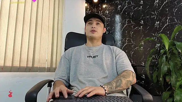 Alexander ferre online show from February 2026 01:29:02 PM