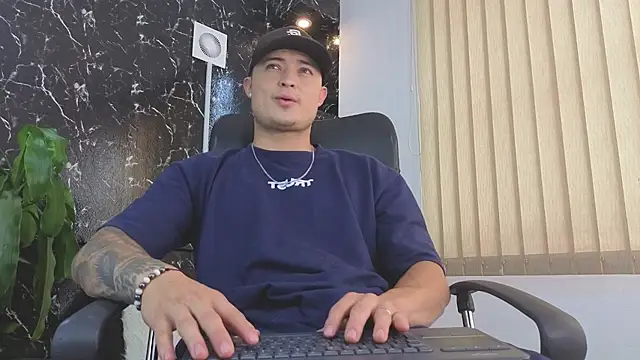 Alexander ferre online show from April 2026 01:21:01 PM