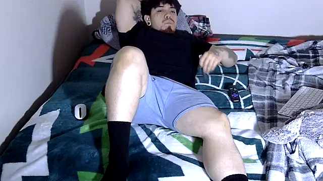 Snapshot of kennyCumz chatting on January 2026 08:41:01 AM kennyCumz online show from January 2026 08:41:01 AM