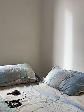 MorganHot0809 online show from October 2025 12:39:02 PM