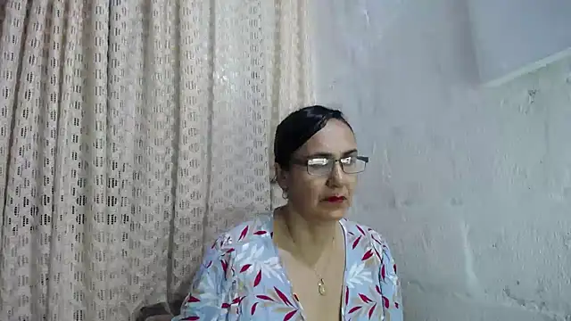 gabbyparker  online show from November 2025 09:53:02 AM