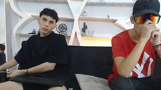 THREE GUYS HOT online show from November 2025 07:24:01 PM