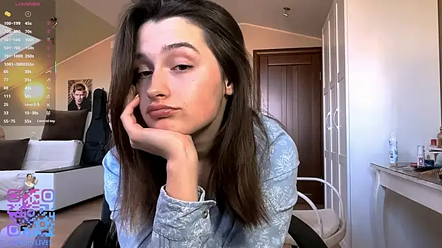 Snapshot of DarlineBrustera chatting on April 2026 02:15:01 PM DarlineBrustera online show from April 2026 02:15:01 PM