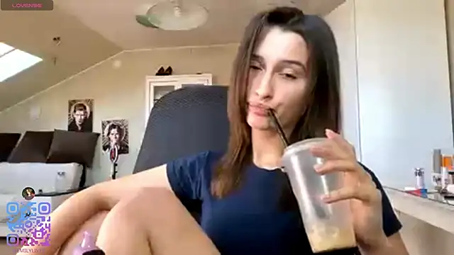 Snapshot of DarlineBrustera chatting on July 2026 02:19:01 PM DarlineBrustera online show from July 2026 02:19:01 PM