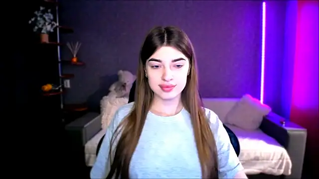 Snapshot of Dianaa_Lee0 chatting on September 2025 05:05:02 PM Dianaa Lee0 online show from September 2025 05:05:02 PM