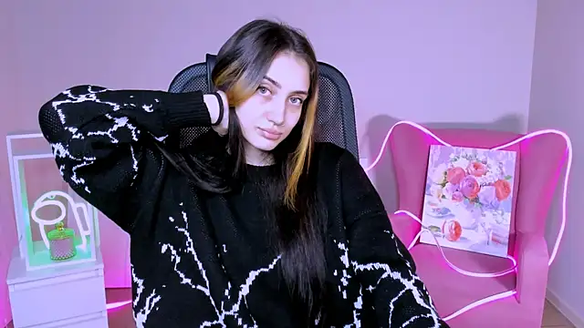 olivianorton online show from November 2025 03:23:01 PM