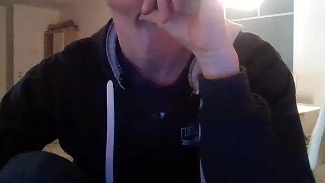 Snapshot of Trockenbau chatting on May 2026 08:32:01 AM Trockenbau online show from May 2026 08:32:01 AM