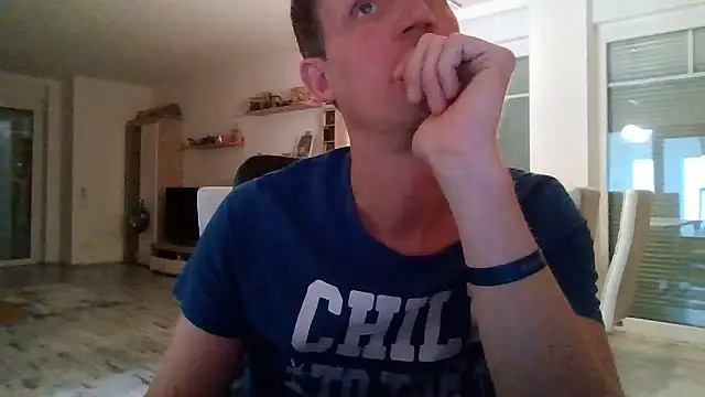 Snapshot of Trockenbau chatting on June 2026 09:34:02 AM Trockenbau online show from June 2026 09:34:02 AM