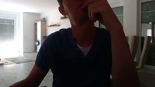 Snapshot of Trockenbau chatting on June 2026 08:58:01 AM Trockenbau online show from June 2026 08:58:01 AM