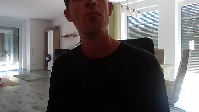 Snapshot of Trockenbau chatting on June 2026 02:21:02 PM Trockenbau online show from June 2026 02:21:02 PM