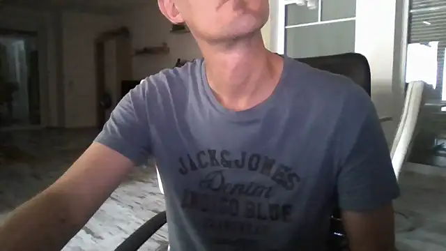 Snapshot of Trockenbau chatting on June 2026 09:03:01 AM Trockenbau online show from June 2026 09:03:01 AM