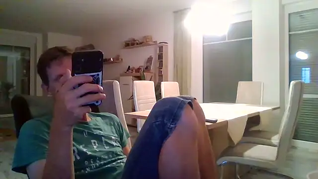 Snapshot of Trockenbau chatting on July 2026 07:09:01 PM Trockenbau online show from July 2026 07:09:01 PM
