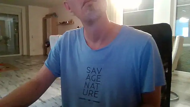 Snapshot of Trockenbau chatting on July 2026 09:23:01 AM Trockenbau online show from July 2026 09:23:01 AM