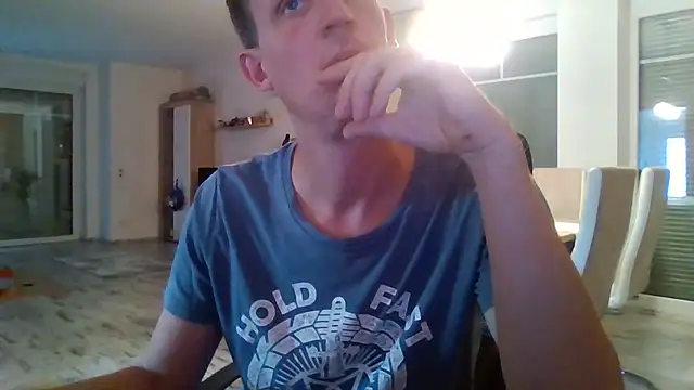 Snapshot of Trockenbau chatting on July 2026 10:08:01 AM Trockenbau online show from July 2026 10:08:01 AM