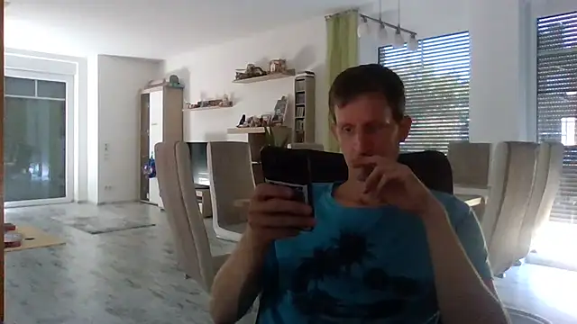 Snapshot of Trockenbau chatting on July 2026 11:19:02 AM Trockenbau online show from July 2026 11:19:02 AM