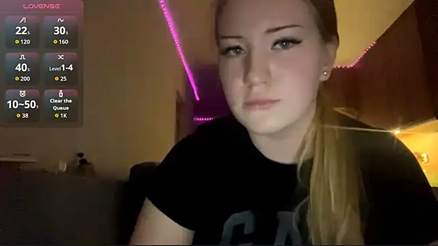 PandaFluff online show from March 2026 06:10:01 PM