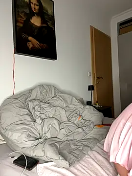 OliviaaFischer online show from November 2025 06:17:01 PM