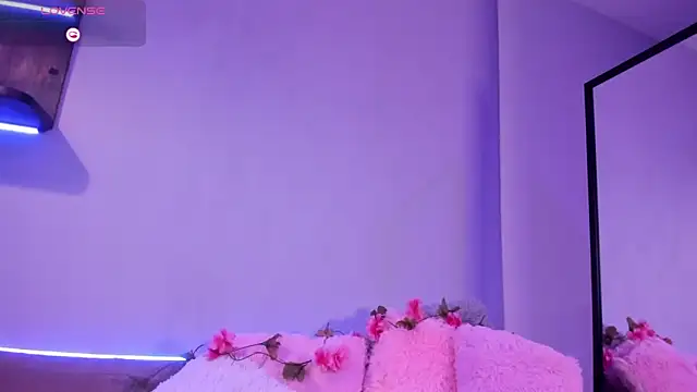 RenataLeclair online show from September 2025 04:18:01 PM