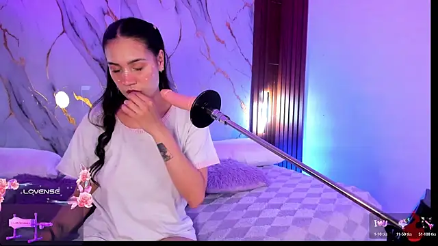 Emmiicute online show from April 2026 08:28:02 PM