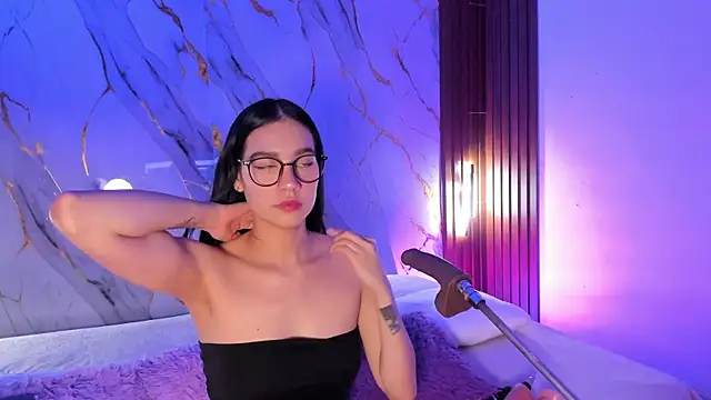 Snapshot of Emmiicute chatting on July 2026 02:25:02 PM Emmiicute online show from July 2026 02:25:02 PM