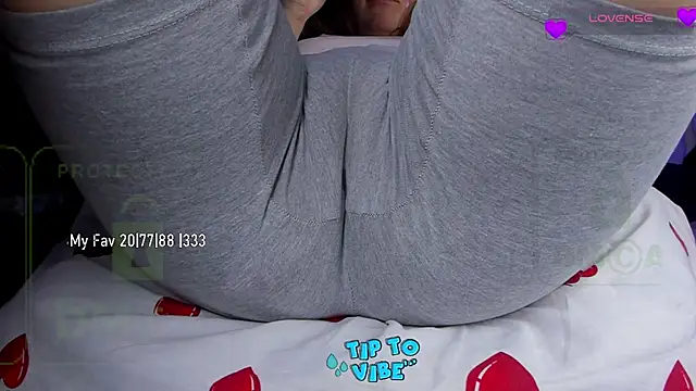 Cameltoe squirt inPants online show from February 2025 04:56:02 PM