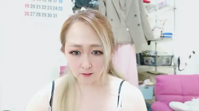 YUIKOxx online show from October 2025 05:43:02 AM