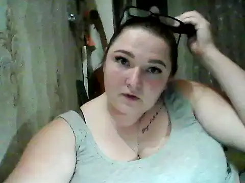 AngelQSky online show from November 2025 03:55:01 PM