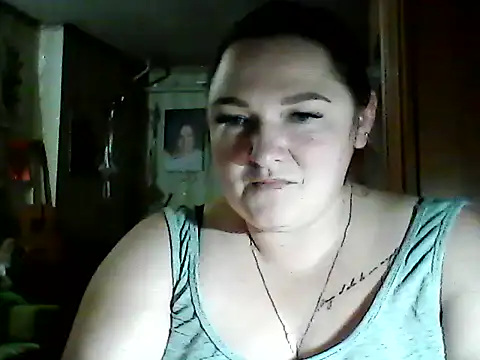 AngelQSky online show from November 2025 04:07:02 PM