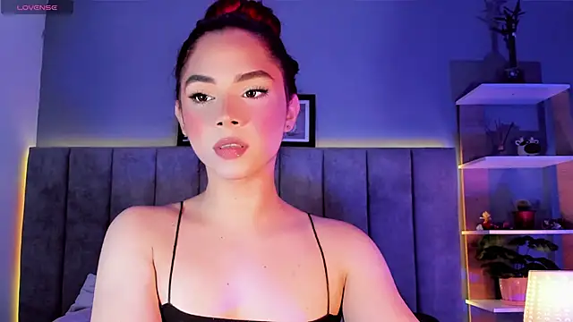 Snapshot of Arianna_Ponce chatting on September 2025 07:51:02 AM Arianna Ponce online show from September 2025 07:51:02 AM