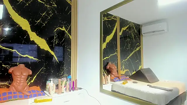 AdrianaVegga online show from February 2026 03:25:02 AM