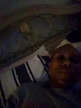 mannystrong6933 online show from September 2025 10:37:01 PM