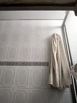 Crystal Star  online show from November 2025 01:47:02 PM