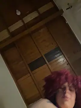 Enyagleam  online show from September 2025 03:32:02 AM