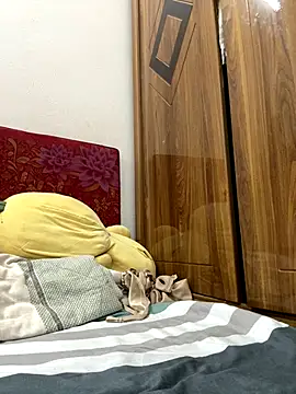 July-Asian online show from October 2025 02:56:02 PM