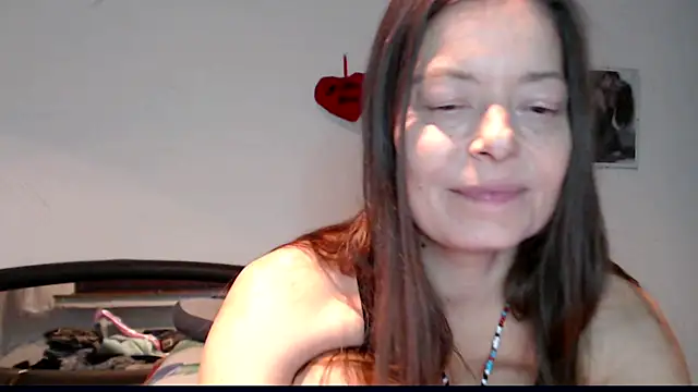 Snapshot of SexySarah177 chatting on December 2024 01:14:01 AM SexySarah177 online show from December 2024 01:14:01 AM