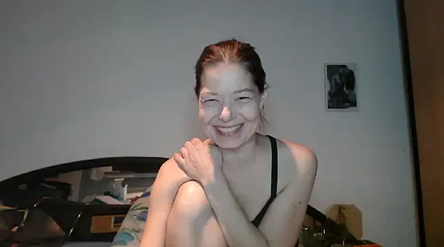 Snapshot of SexySarah177 chatting on February 2025 09:48:01 PM SexySarah177 online show from February 2025 09:48:01 PM