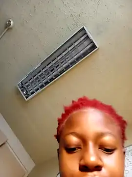 Snapshot of Freakysluttt chatting on October 2025 04:46:01 AM Freakysluttt online show from October 2025 04:46:01 AM