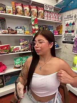 Maddy Piink online show from February 2026 04:56:02 PM