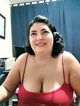 Snapshot of lina_maria99 chatting on September 2025 09:47:02 AM lina maria99 online show from September 2025 09:47:02 AM