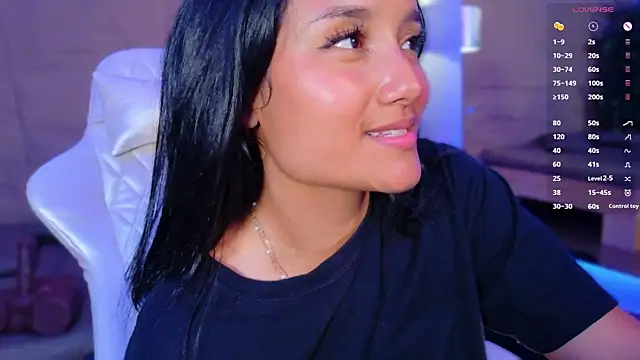 HannahMontgomery online show from April 2026 08:57:02 PM